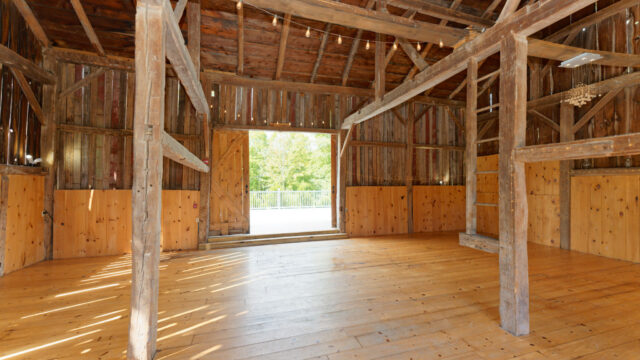 Barn-4