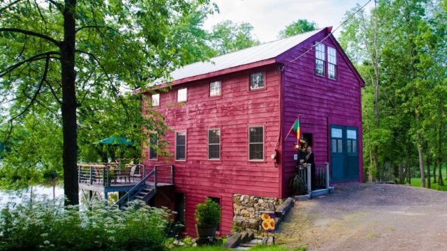 Barn at Bassett House on Hudson & Retreat Center